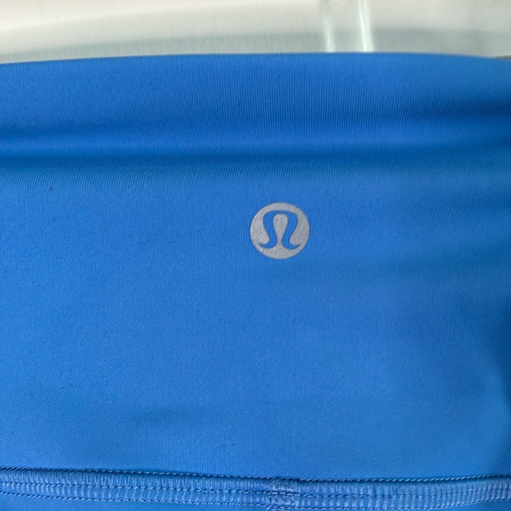 Lululemon!! - Picture 2 of 4